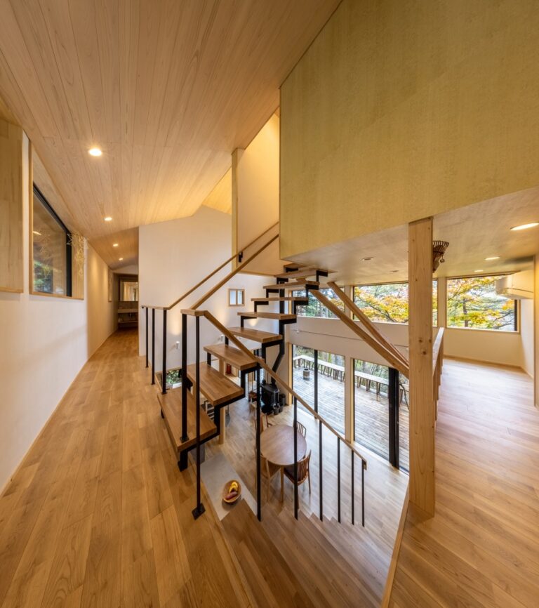 千ヶ滝の家-離れのある家 | House in Sengataki-House with Annexes みかんぐみ MIKAN ...